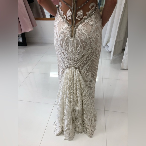 Galia Lahav Gala 904 gown US size 2 (altered) - Picture 5 of 6